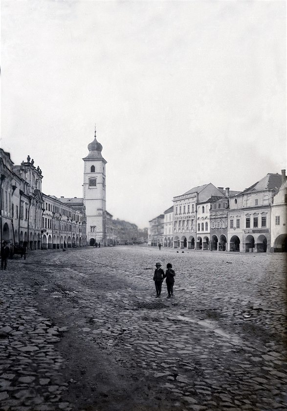 Námstí v Litomyli kolem roku 1885