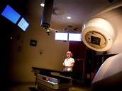 Centrum zprovoznilo nový přístroj pro léčbu onkologických onemocnění. Centrum zprovoznilo nový přístroj pro léčbu onkologických onemocnění.