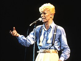 Nová dekáda, nový vzhled. Do osmdesátých let vstoupil znovuzrozený Bowie s...