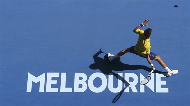 Srbsk tenista Novak Djokovi hraje v 1. kole na Australian Open.