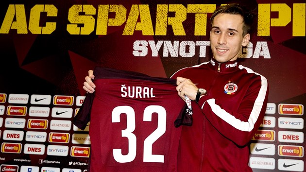 Fotbalov reprezentant Josef ural se stal novou posilou Sparty.