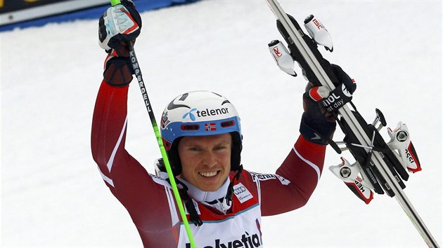 Henrik Kristoffersen slav vtzstv ve slalomu v Adelbodenu.