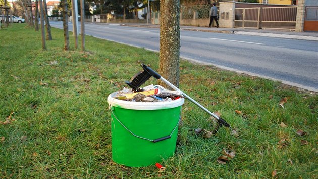 Kbl odpadk, kter jsem nasbral na ulici dlouh 500 metr. 