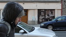 Las Vegas v jihlavské Bezručově ulici. Vchod sledují dvě kamery a u dveří je... Las Vegas v jihlavské Bezručově ulici. Vchod sledují dvě kamery a u dveří je...