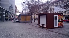 Pizza a kebab na místě farmářských trhů leckoho zarazily. Stánek nakonec... Pizza a kebab na místě farmářských trhů leckoho zarazily. Stánek nakonec...