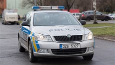 Policejní vyjednavač střelce přesvědčil, aby odevzdal zbraň (ilustrační snímek). Policejní vyjednavač střelce přesvědčil, aby odevzdal zbraň (ilustrační snímek).