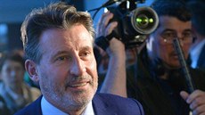 První muž světové atletiky Sebastian Coe opouští tiskovou konferencí, kde... První muž světové atletiky Sebastian Coe opouští tiskovou konferencí, kde...