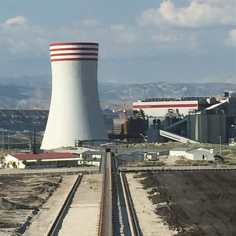 Uhelnou elektrárnu Yunus Emre pro tureckou spolenost Adularya postavila eská...