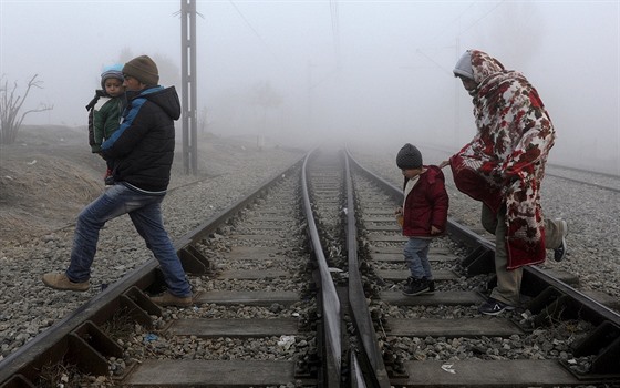 Uprchlíci na ecko-makedonské hranici (27. ledna 2016)