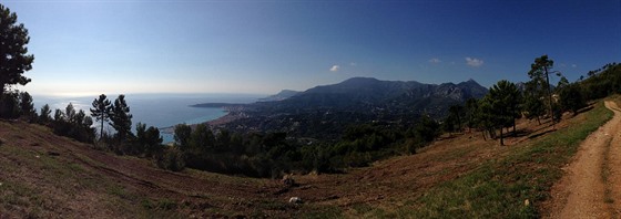 Trasa na Côte d'Azur: Od moe k nejvýe postavené vesnici...