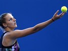 SERVIS. Kristna Plkov ve druhm kole Australian Open.