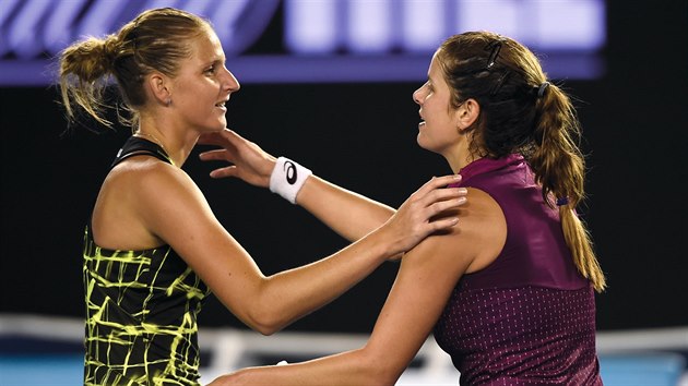 esk tenistka Karolna Plkov porazila ve 2. kole Australian Open deblovou kamardku Julii Grgesovou.