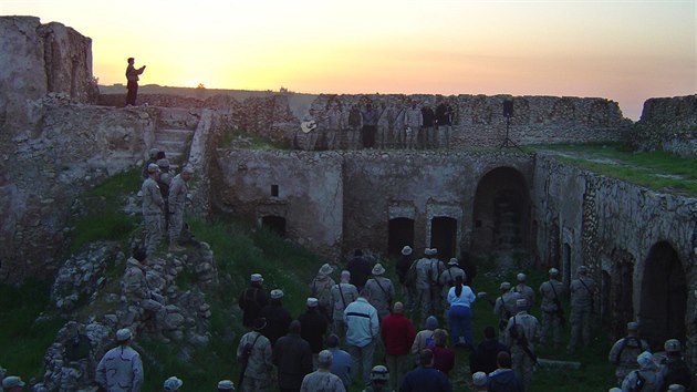 Klter sv. Elie nedaleko irckho Mosulu Irku na snmku z bezna 2005