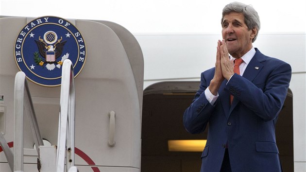 Americk ministr zahrani John Kerry na nvtv Laosu (24. ledna 2016)