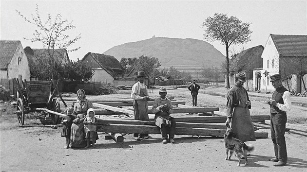 Rovn na Litomicku na snmku kolem roku 1890 