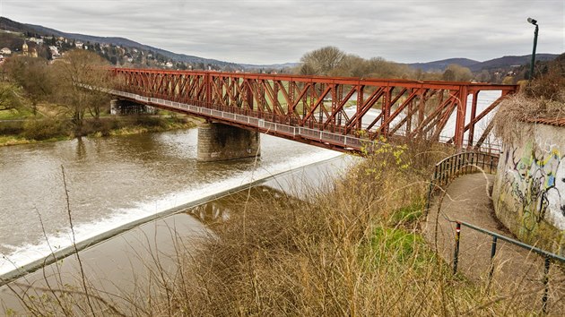 Most pes Berounku v Hornch Mokropsech v souasn podob