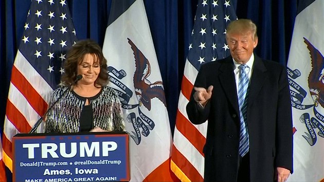 Sarah Palinov podpoila Donalda Trumpa.
