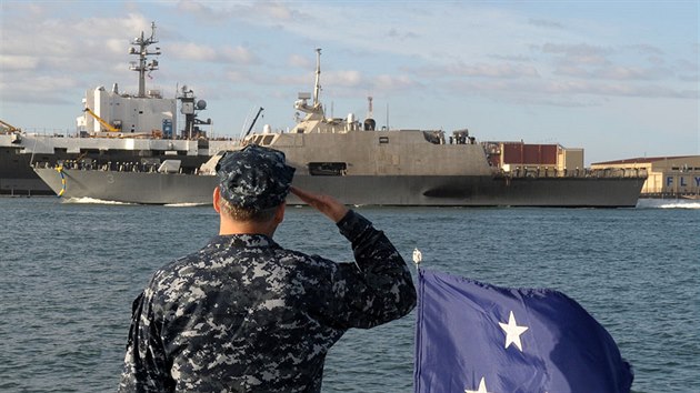 Vlen lo USS Fort Worth