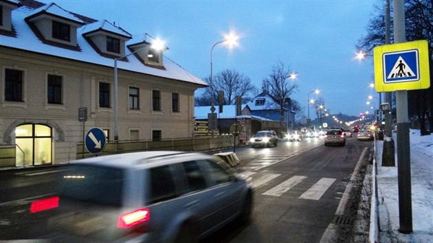 idi srazil chodce a z msta nehody ujel. Ptr po nm policie (22.1.2016).