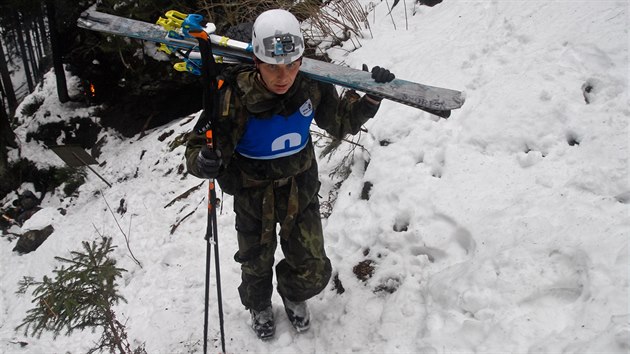 Pt destek eskch i zahraninch vojk se letos na Jesenicku astn 22. ronku extrmnho zvodu Winter Survival.