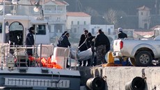 U eckého ostrova Samos utonulo nejmén 24 benc. (28. ledna 2016)