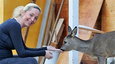 Srnečka Bambina se stala dalším členem rodiny Kateřiny Čermákové. Srnečka Bambina se stala dalším členem rodiny Kateřiny Čermákové.