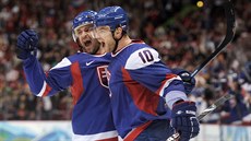 Velcí kamarádi. Marián Gáborík (vpravo) a Pavol Demitra k sobě měli blízko.... Velcí kamarádi. Marián Gáborík (vpravo) a Pavol Demitra k sobě měli blízko....
