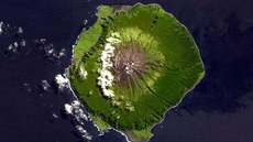 Tristan da Cunha kdysi leel na hlavním tahu obchodní cesty mezi Evropou a Indickým oceánem. 