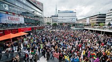 Vítání migrant ve Stockholmu (záí 2015)