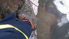 Spustit se na laně do propasti Macocha v Moravském krasu? Zatímco řadě lidí se... Spustit se na laně do propasti Macocha v Moravském krasu? Zatímco řadě lidí se...
