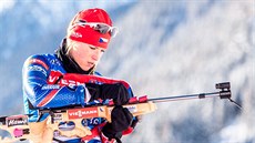 Barbora Tomešová na střelnici v italské Anterselvě Barbora Tomešová na střelnici v italské Anterselvě