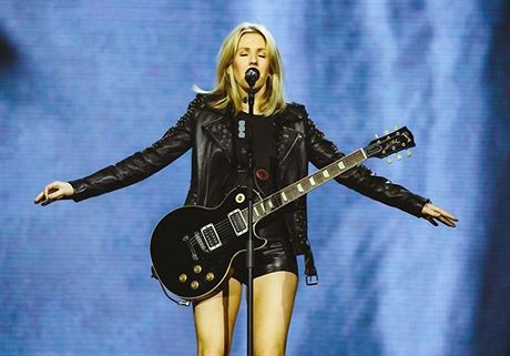 Britská zpvaka Ellie Gouldingová na svém Delirium World Tour