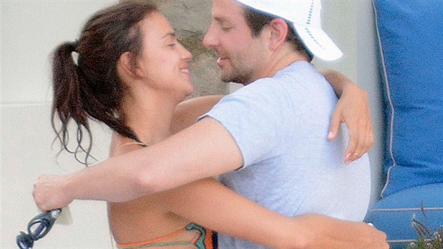 Irina aikov a Bradley Cooper na dovolen