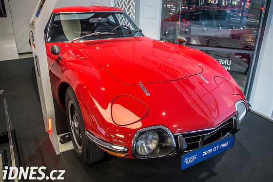 Toyota 2000GT je jeden z nejvzácnjích japonských sporák. Je toti vlastn první japonský supersport a vzniklo jich jen 337, take je dnes hlavn sbratelským unikátem. 