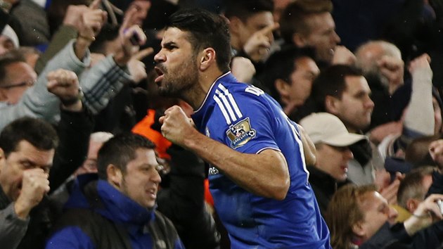 GLOV EUFORIE. Diego Costa emotivn slav vyrovnn proti Manchesteru United.