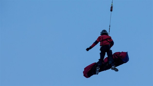 Lavina u tyrolskho Wattenbergu zavalila esk skialpinisty (6. nora 2016)