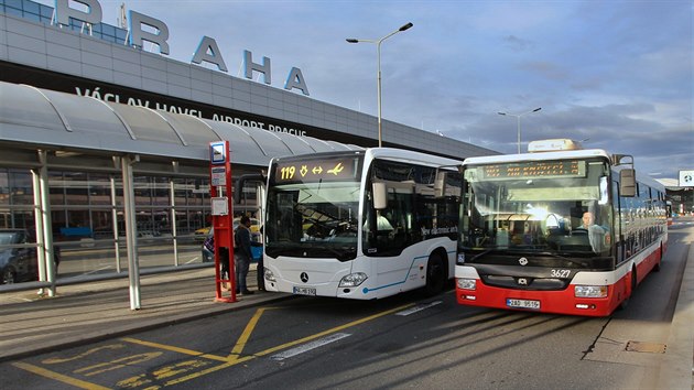 Autobusy SOR NB 18 na lince 119 nezvldnou vce cestujcch, jeliko je naplnna propustnost trasy. eenm mohou bt vozidla o vt kapacit.