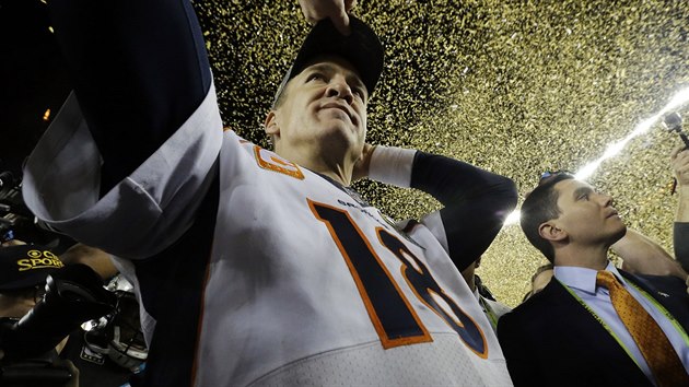 Slavn Peyton Manning z Denveru po triumfu v Super Bowlu