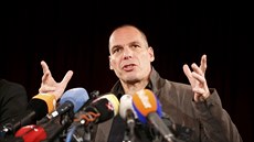 Bývalý řecký ministr financí Janis Varufakis v Berlíně představil nové... Bývalý řecký ministr financí Janis Varufakis v Berlíně představil nové...