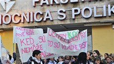 Protesty ped preovskou nemocnicí z 27. ledna 2016