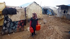 Stanový uprchlický tábor u hraniního pechodu Bab al-Salam mezi Tureckem a...