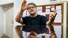 Argentinský tenorista José Cura na zkoušce hradeckého sboru Jitro. Argentinský tenorista José Cura na zkoušce hradeckého sboru Jitro.