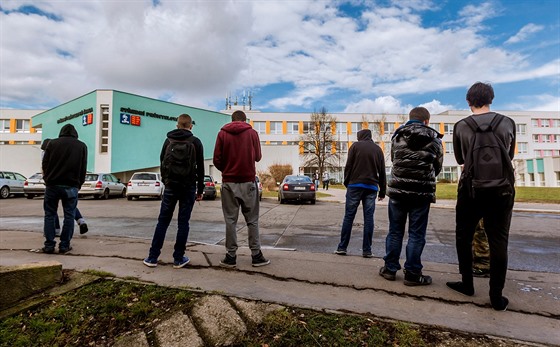 Stední prmyslová kola Na Tebeín, poznamenaná úmrtím ikanované uitelky....