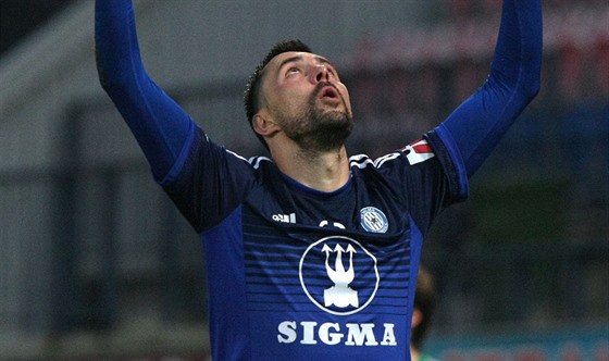 Olomoucký Michal Ordoš slaví gól.