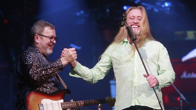 Šedesáté narozeniny Michala Pavlíčka Pět tuctů Čombeho, Praha, Forum Karlín,... Šedesáté narozeniny Michala Pavlíčka Pět tuctů Čombeho, Praha, Forum Karlín,...