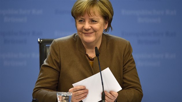 Nmeck kanclka Angela Merkelov na summitu hlav stt EU v Bruselu (19.2.2016)