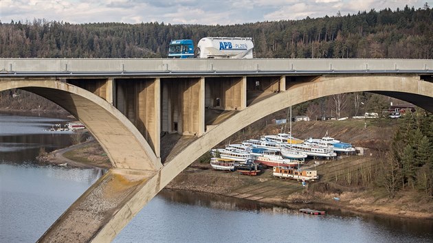 Orlick pehrada a Podolsk most. nor 2016.