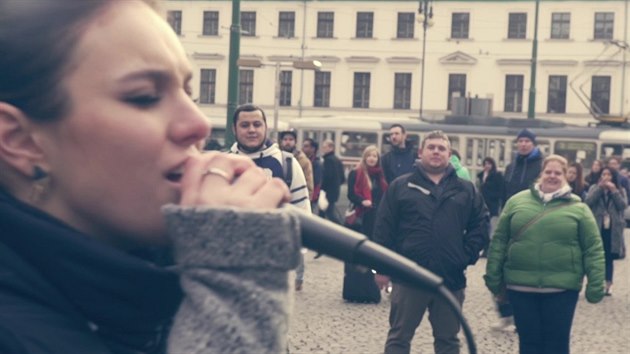 Farna si v jednom z minulch dl poadu vyzkouela, jak je to bt poulinm umlcem.