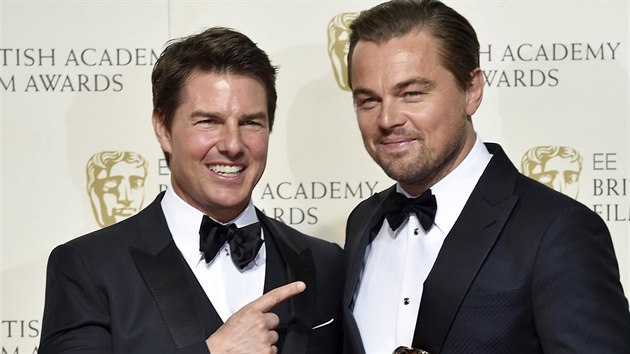 Tom Cruise a Leonardo DiCaprio na udlen cen BAFTA (Londn, 14. nora 2016)
