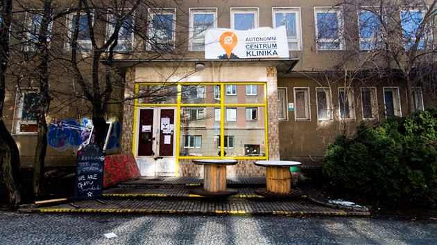 Budova Kliniky chtrala od roku 2009. Sociln centrum v n funguje u rok (18. 2. 2016).